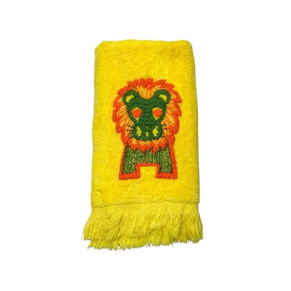 VTG 70s Golden Crown Yellow Fingertip Towel Embroidered Lion - Picture 1 of 8